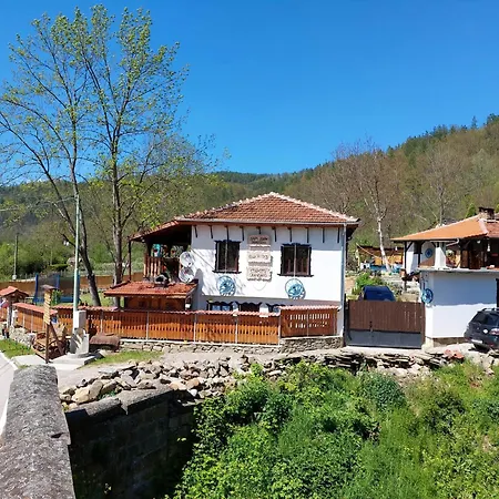 Holiday home комплекс старото скандало *